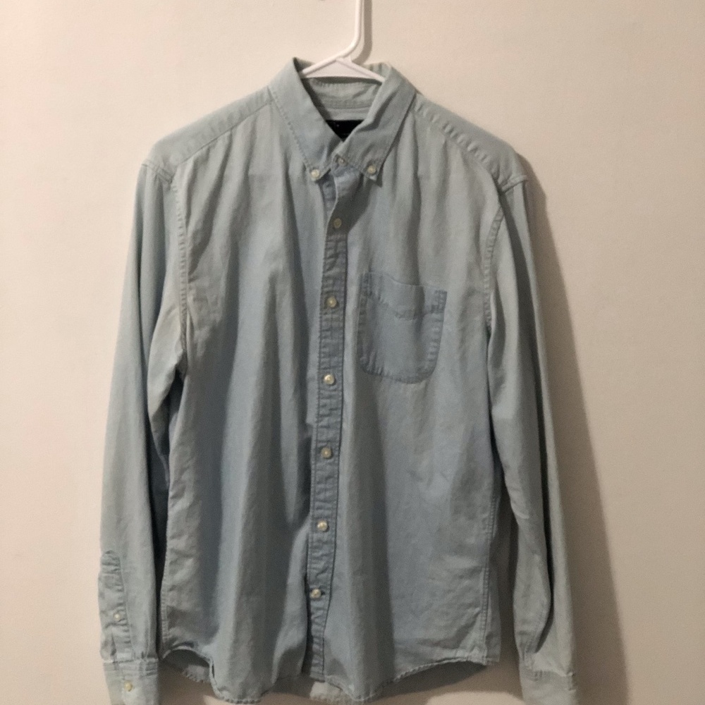 Gap Men's Lightweight Denim Shirt (Medium)